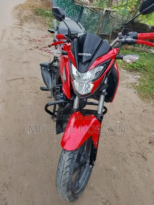 Honda Hornet 2022 Red