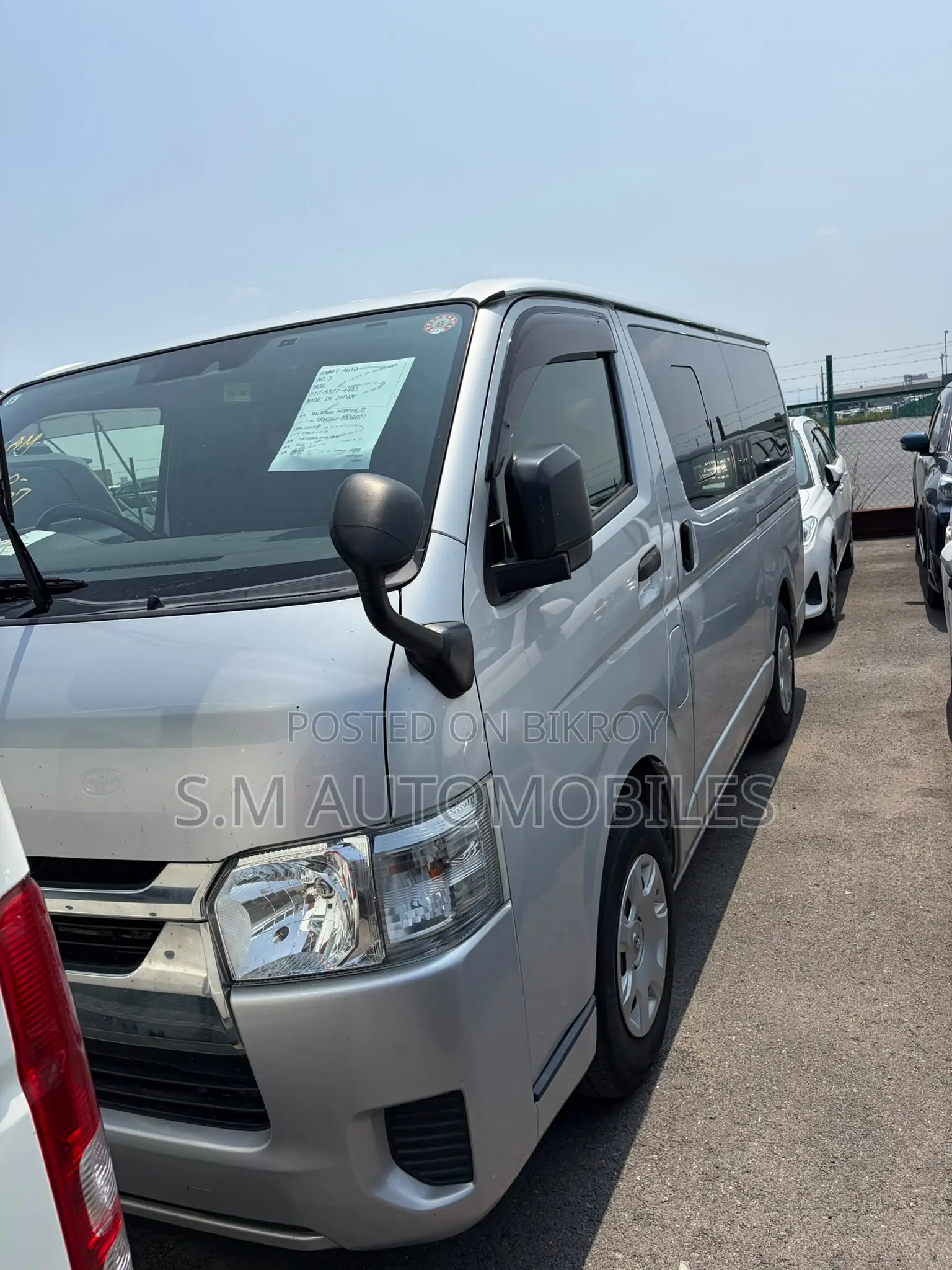 Toyota HiAce 2021 Silver
