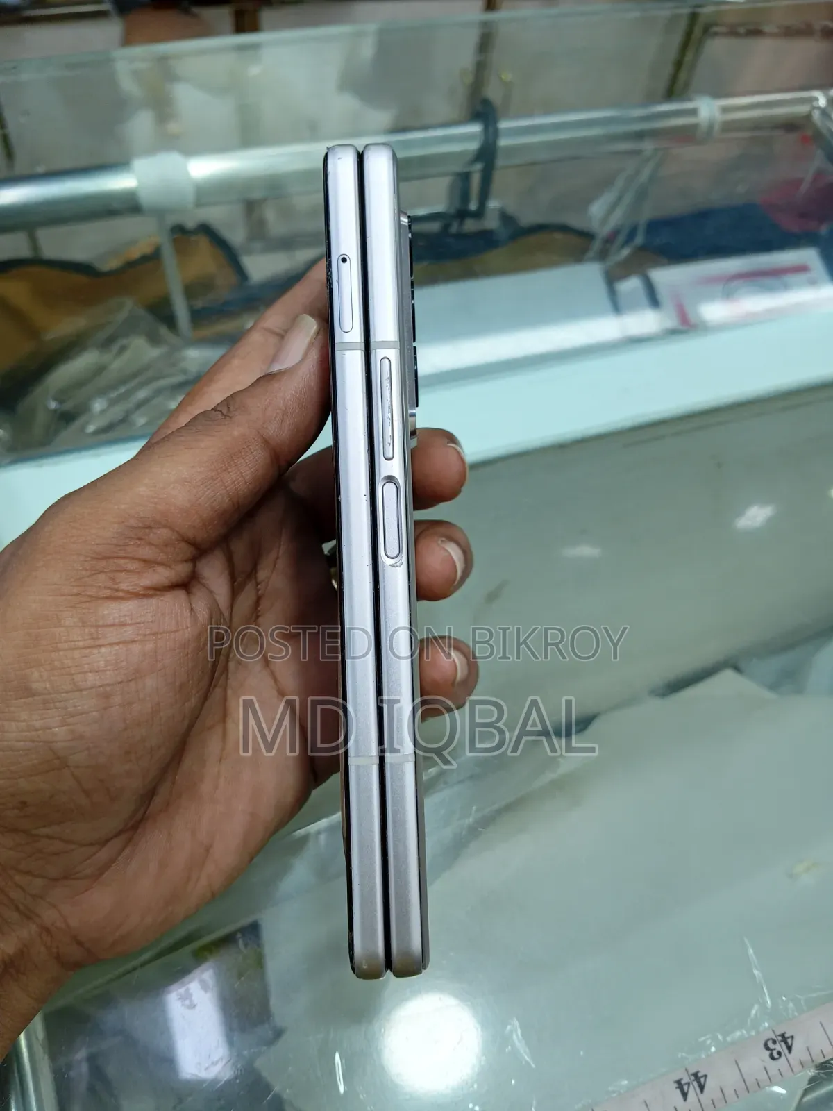 Samsung Z 16 GB Gray