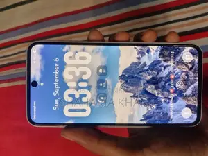 স্যামসাং গ্যালাক্সি এ৩৫ ১২৮ জিবি হোয়াইট
