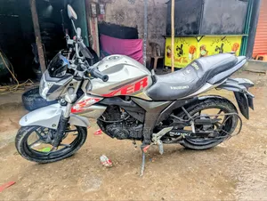 Suzuki Gixxer 2017