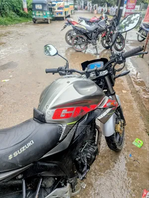 Suzuki Gixxer 2017