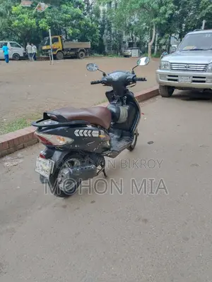 TVS Wego 2014 White