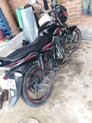Bajaj Discover 100 2012 Black