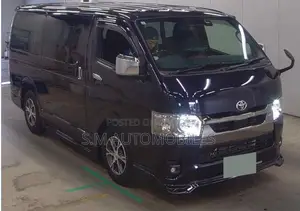 Toyota HiAce 2023 Black
