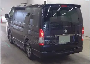 Toyota HiAce 2023 Black