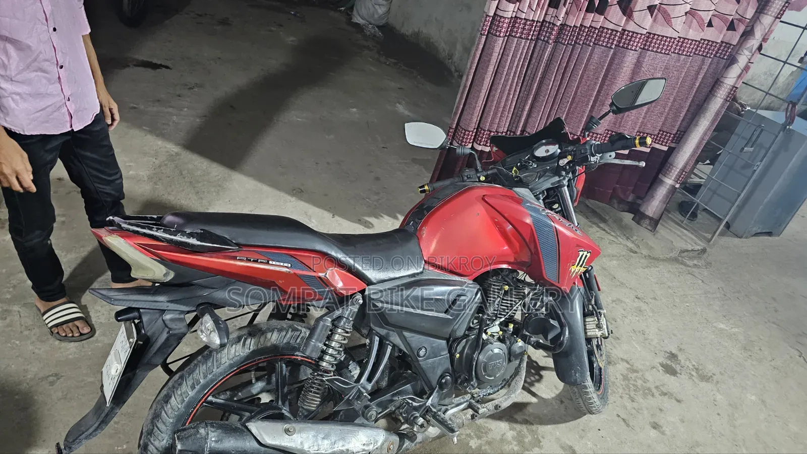 TVS Apache RTR 160 2V 2017 Red