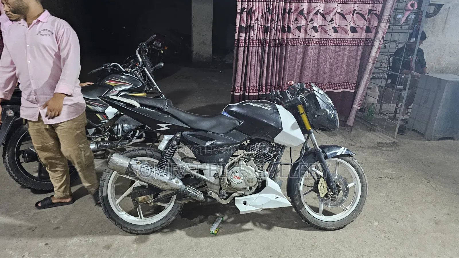 Bajaj Pulsar 150 2009 Orange