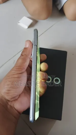 iQOO Z10 128 GB Silver