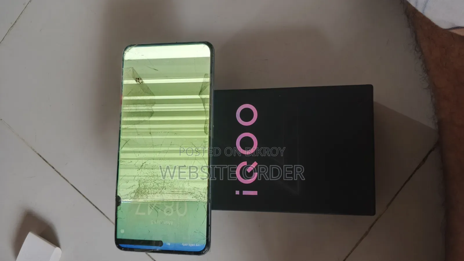 iQOO Z10 128 GB Silver