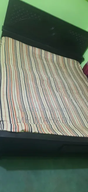 খাট বিক্রি করা হবে
