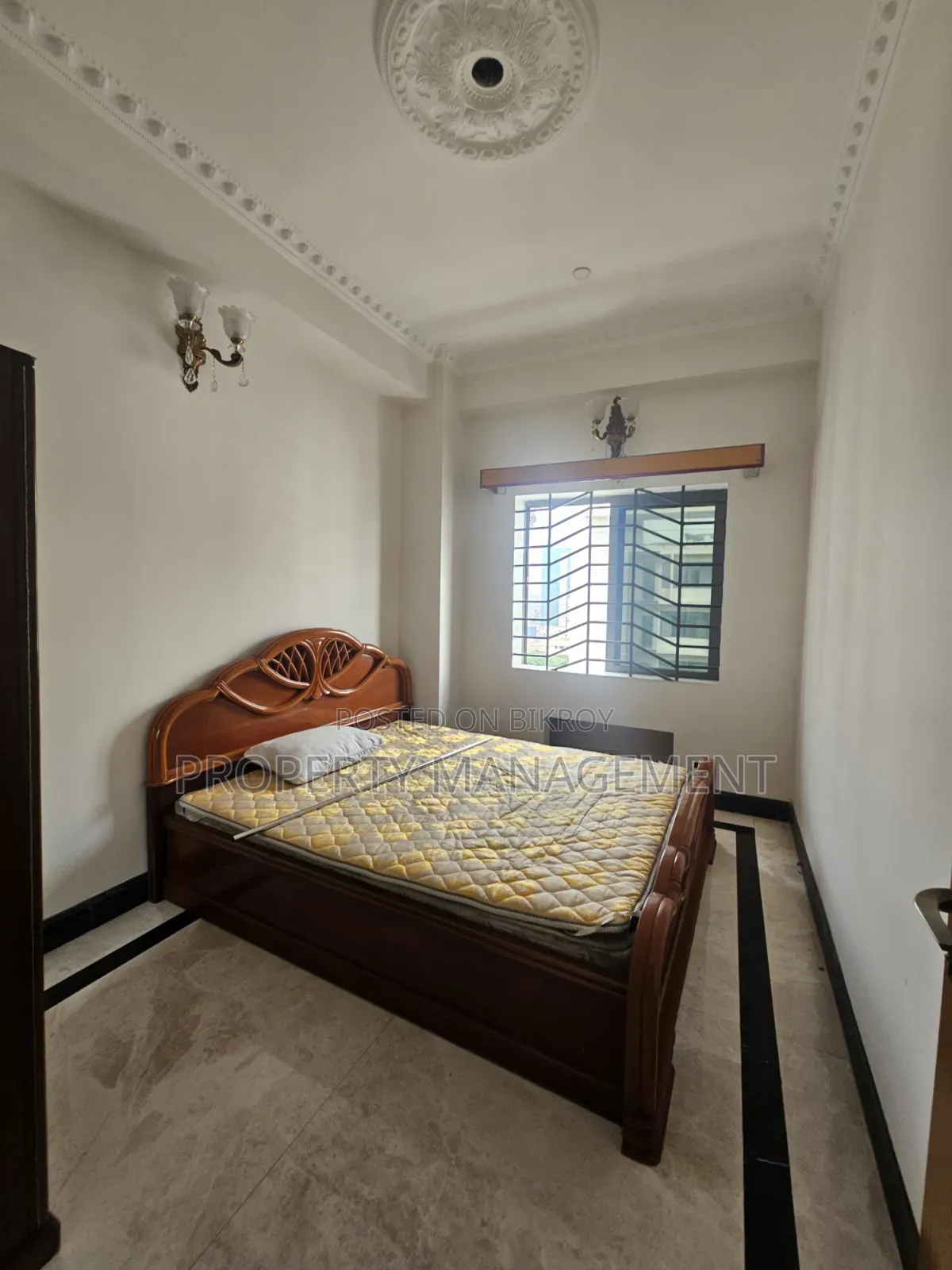Un Furnished Office Space Ren Gulshan