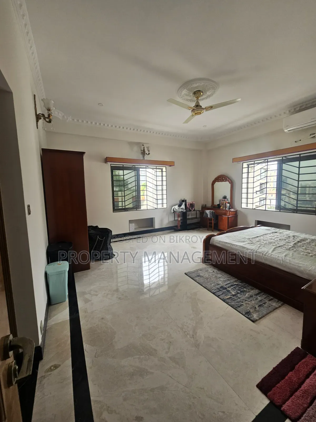 Un Furnished Office Space Ren Gulshan