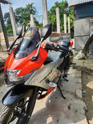 Suzuki Gixxer SF 2025 Orange