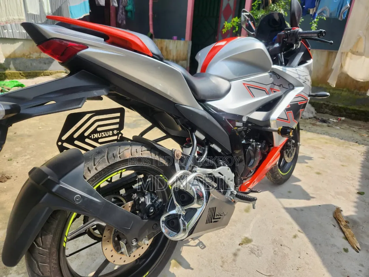 Suzuki Gixxer SF 2025 Orange