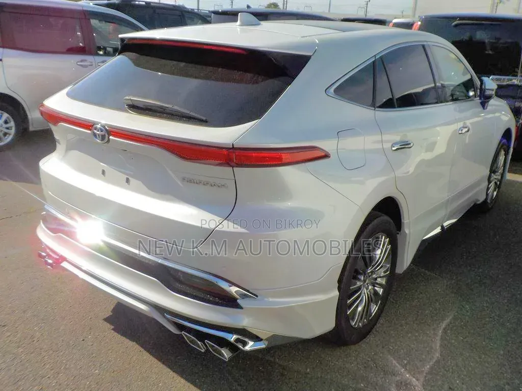 Toyota Harrier 2022 Pearl