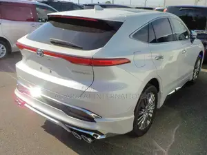 Toyota Harrier 2022 Pearl