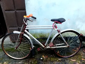 একদম ফ্রেশ সাইকেল