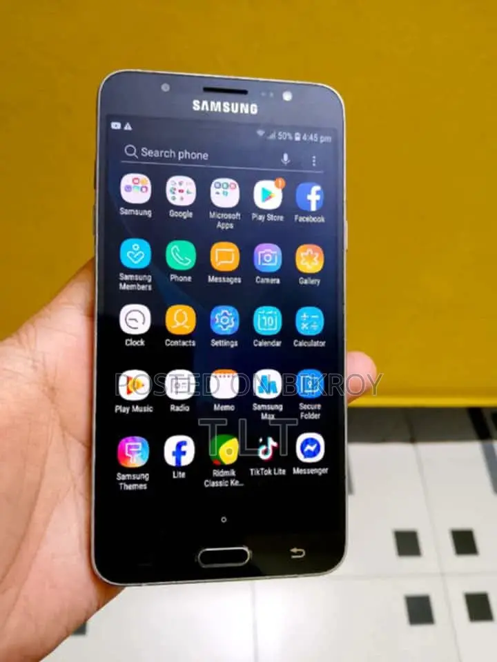 Samsung Galaxy J7 16 GB Black