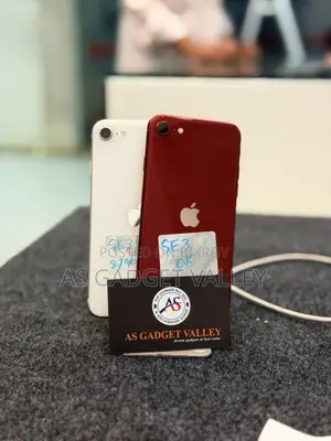 Apple iPhone SE (2022) 64 GB