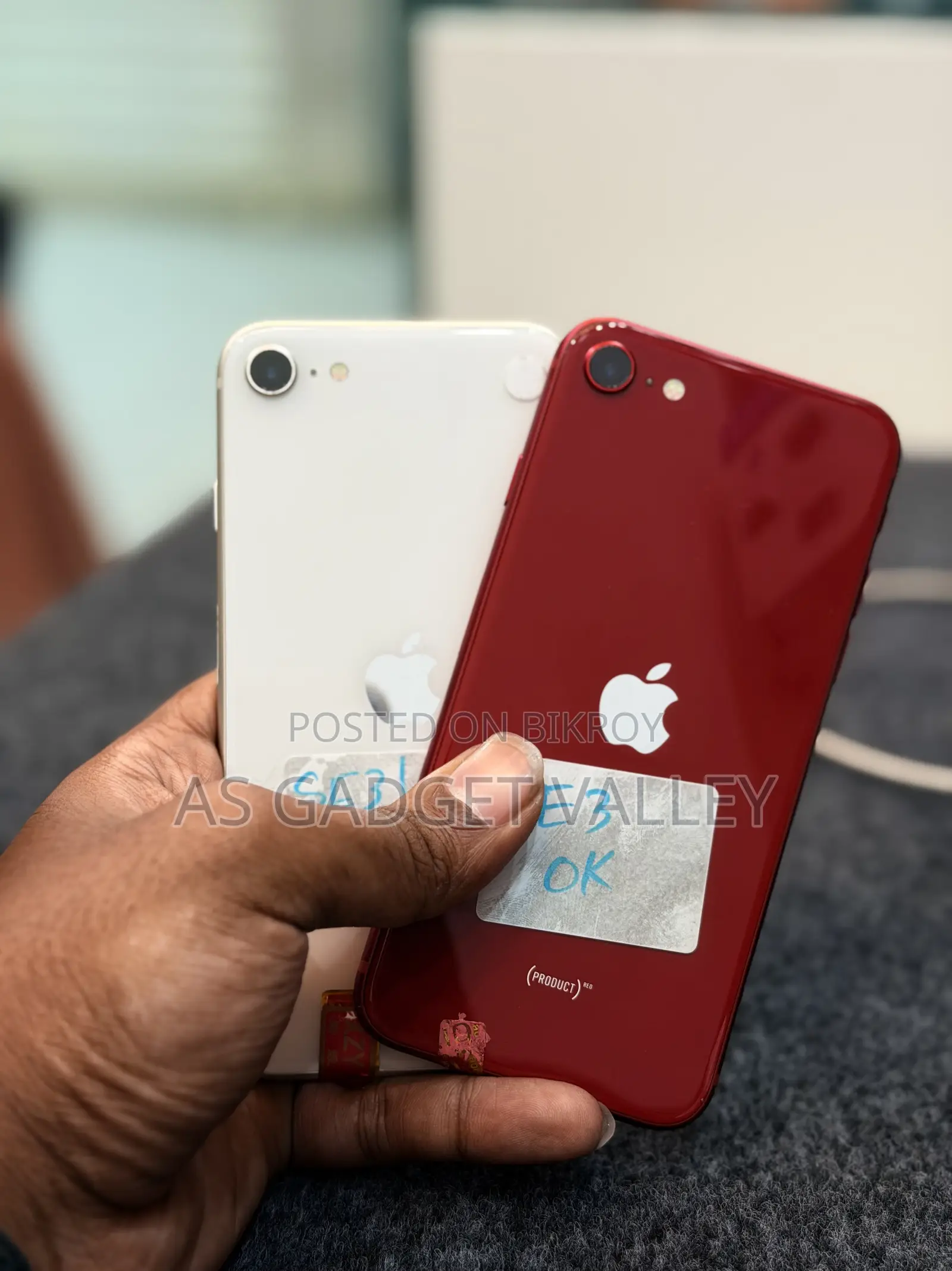 Apple iPhone SE (2022) 64 GB