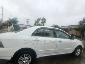 Toyota Corolla 2000 Pearl