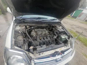 Toyota Corolla 2000 Pearl