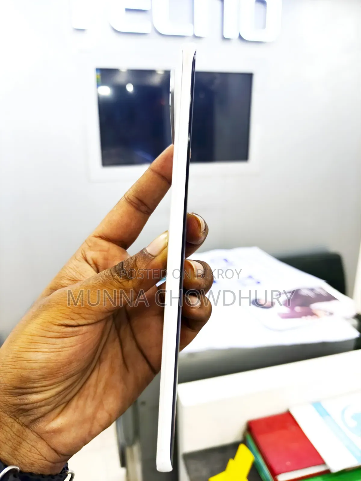 Tecno Pova Slim 5G 256 GB White