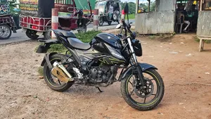 New Suzuki Gixxer 2025 Black