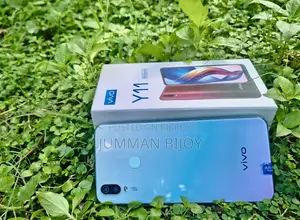 Vivo Y11 32 GB Blue