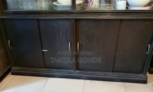 !! জরুরি ভিত্তিতে বিক্রি হবে সেগুন কাঠের শোকেস