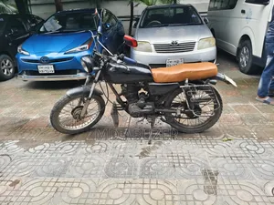 ডায়াং ডিওয়াই১২৫-২৮ ২০০৪ কালো