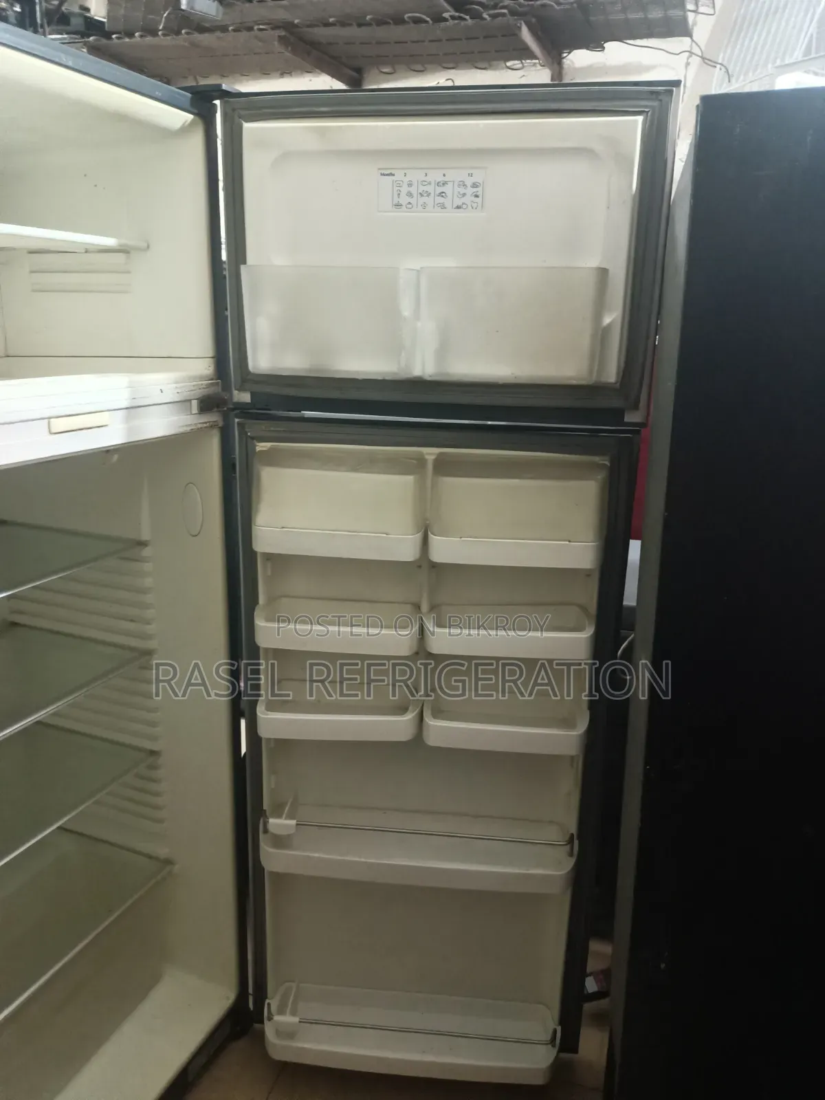 18 CFT জাপানি কোম্পানি LG Non-Fost ফিরিজ বিক্রি হবে।