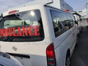Toyota HiAce 2021 White