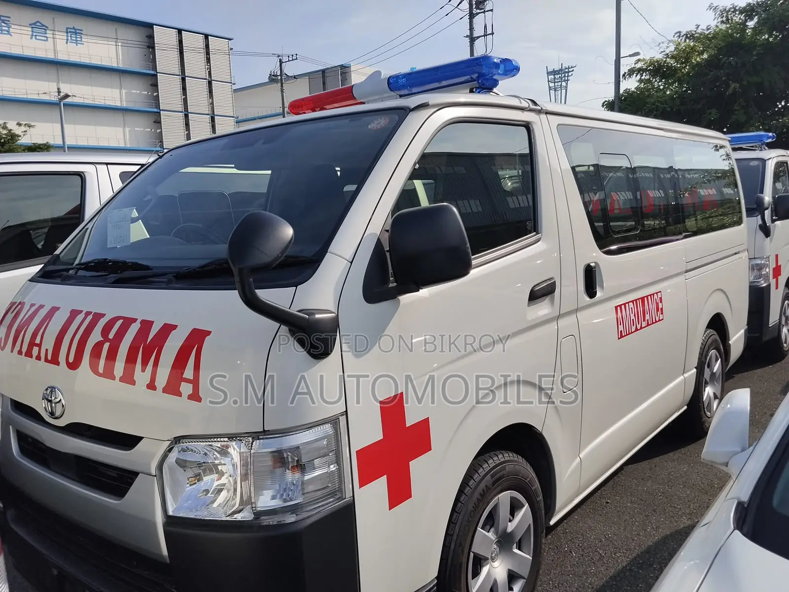 Toyota HiAce 2021 White