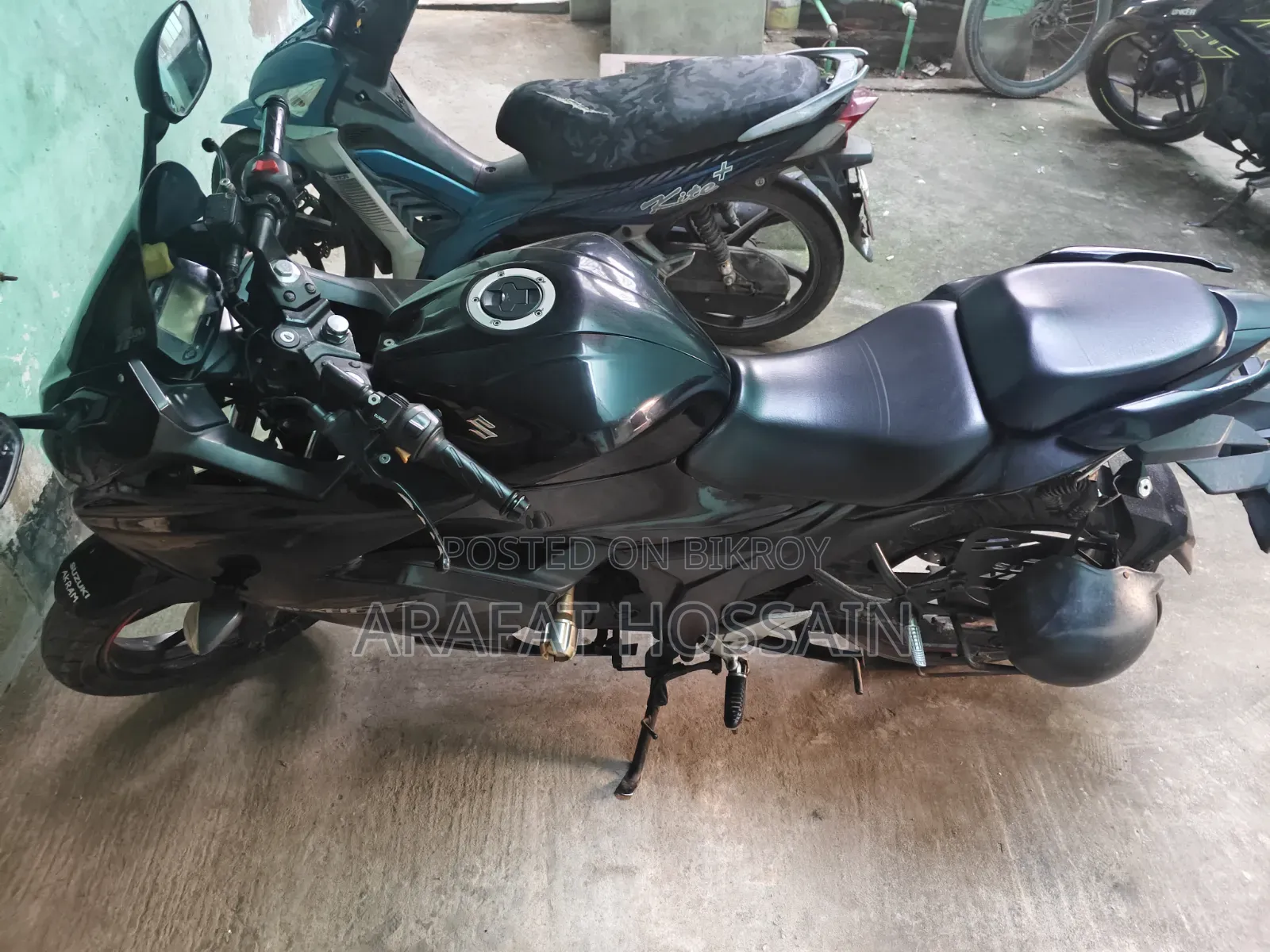 Suzuki 2021 Black