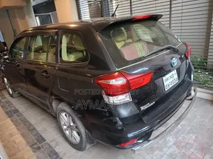 Toyota Corolla Fielder 1.5 Hybrid FWD 2015 Black