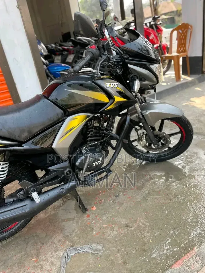 New Aprilia CAFE 2026 Yellow