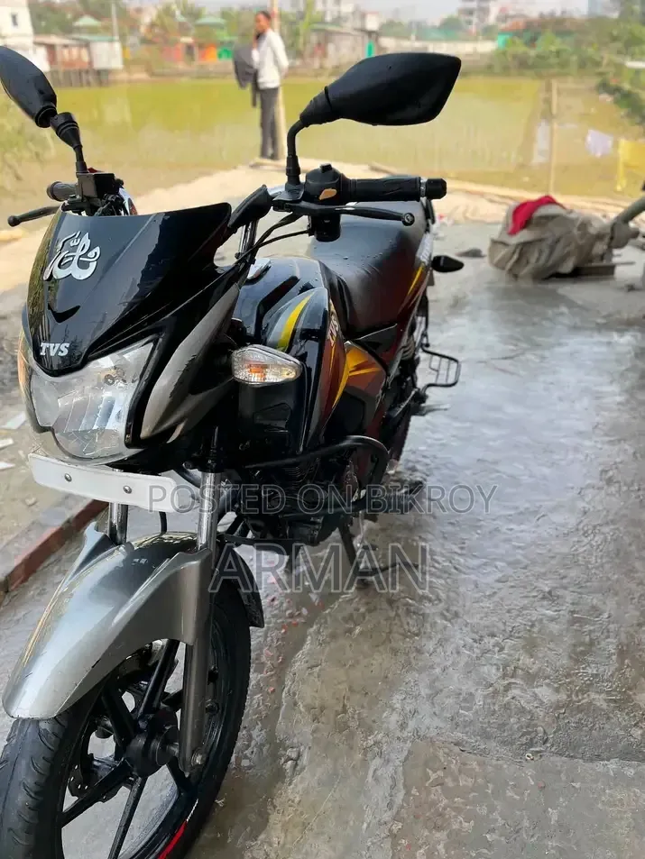 New Aprilia CAFE 2026 Yellow