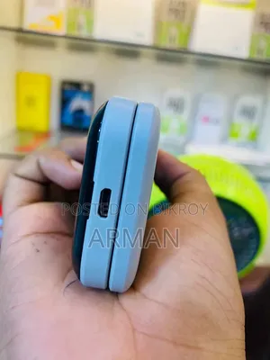 New Nokia 2720 Flip 512 GB Black