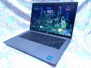 Laptop Dell 4GB Intel SSD 500GB