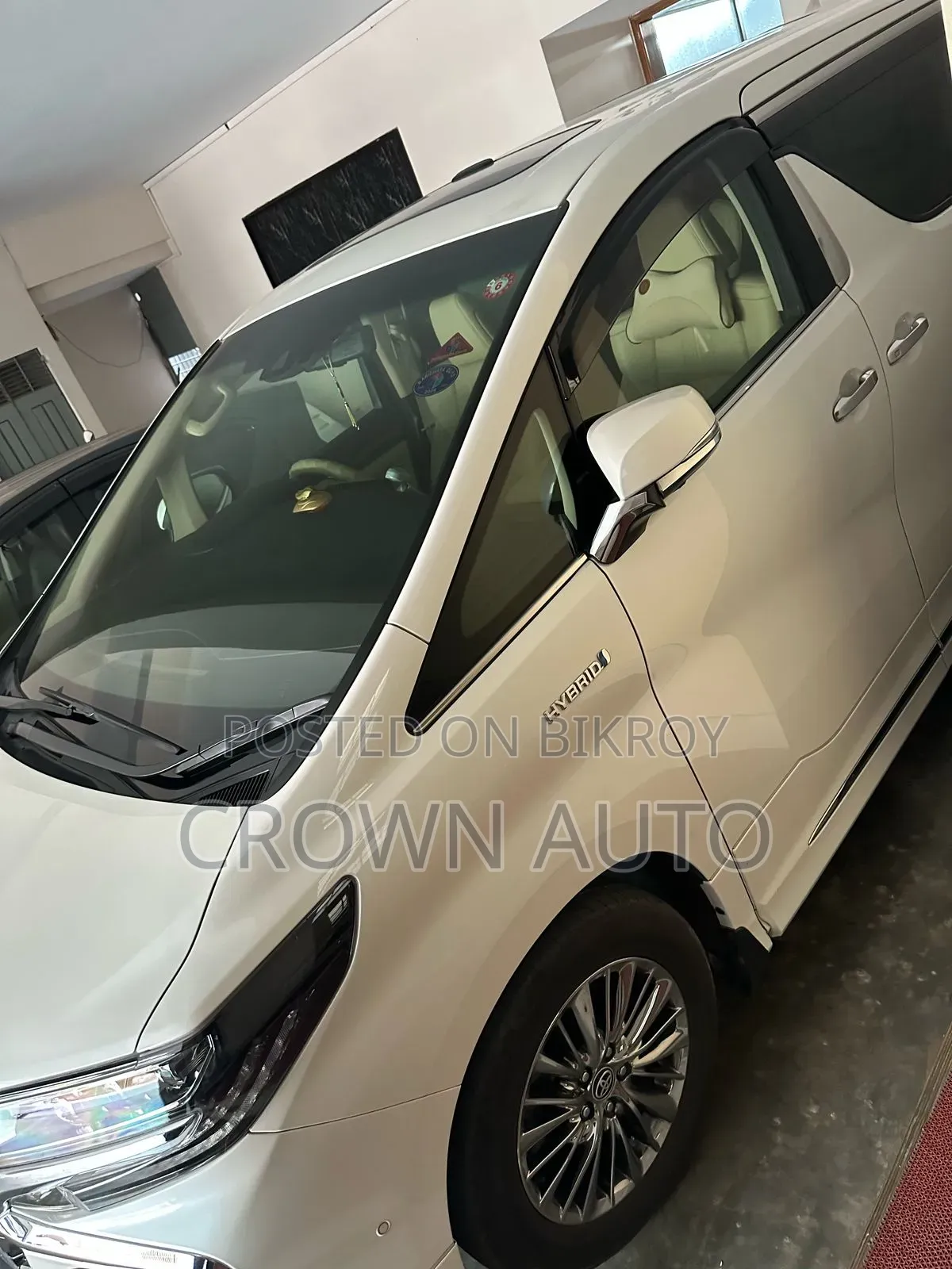 Toyota Alphard 2.5 Hybrid AWD 2020 Pearl