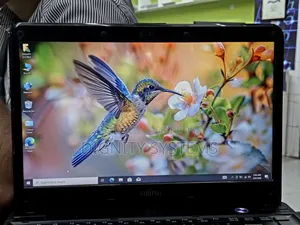 Laptop Fujitsu Lifebook LH532 6GB Intel Core I3 SSD 128GB