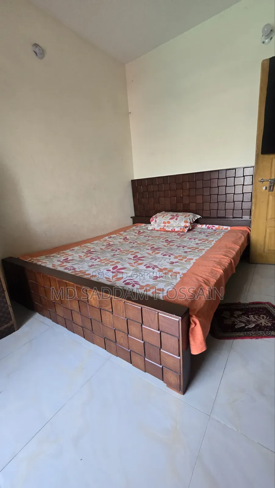 কানাডিয়ান ওক বিনিয়ার খাট