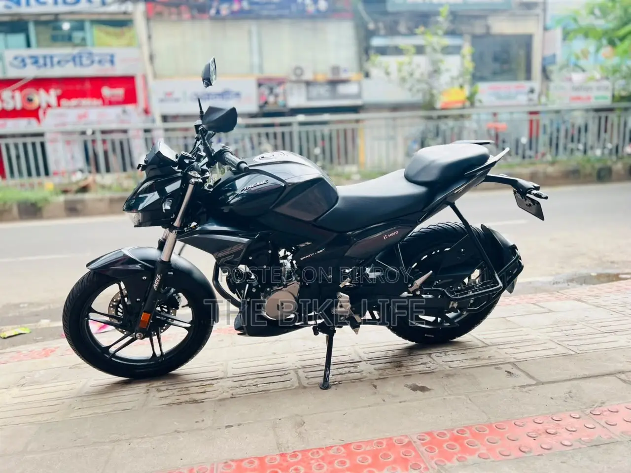 Hero Xtreme 125R 2026 Black
