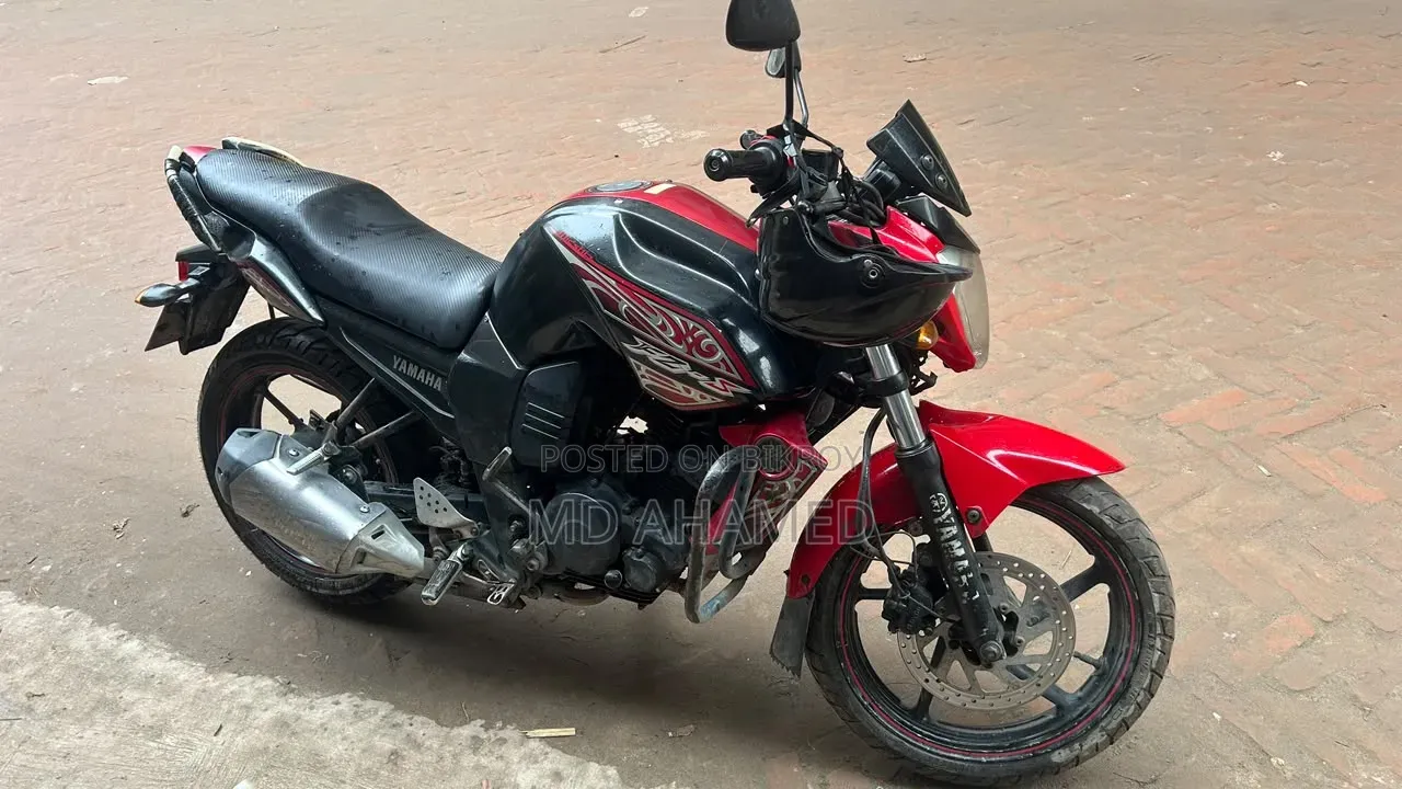 Yamaha FZS V2 2015 Red