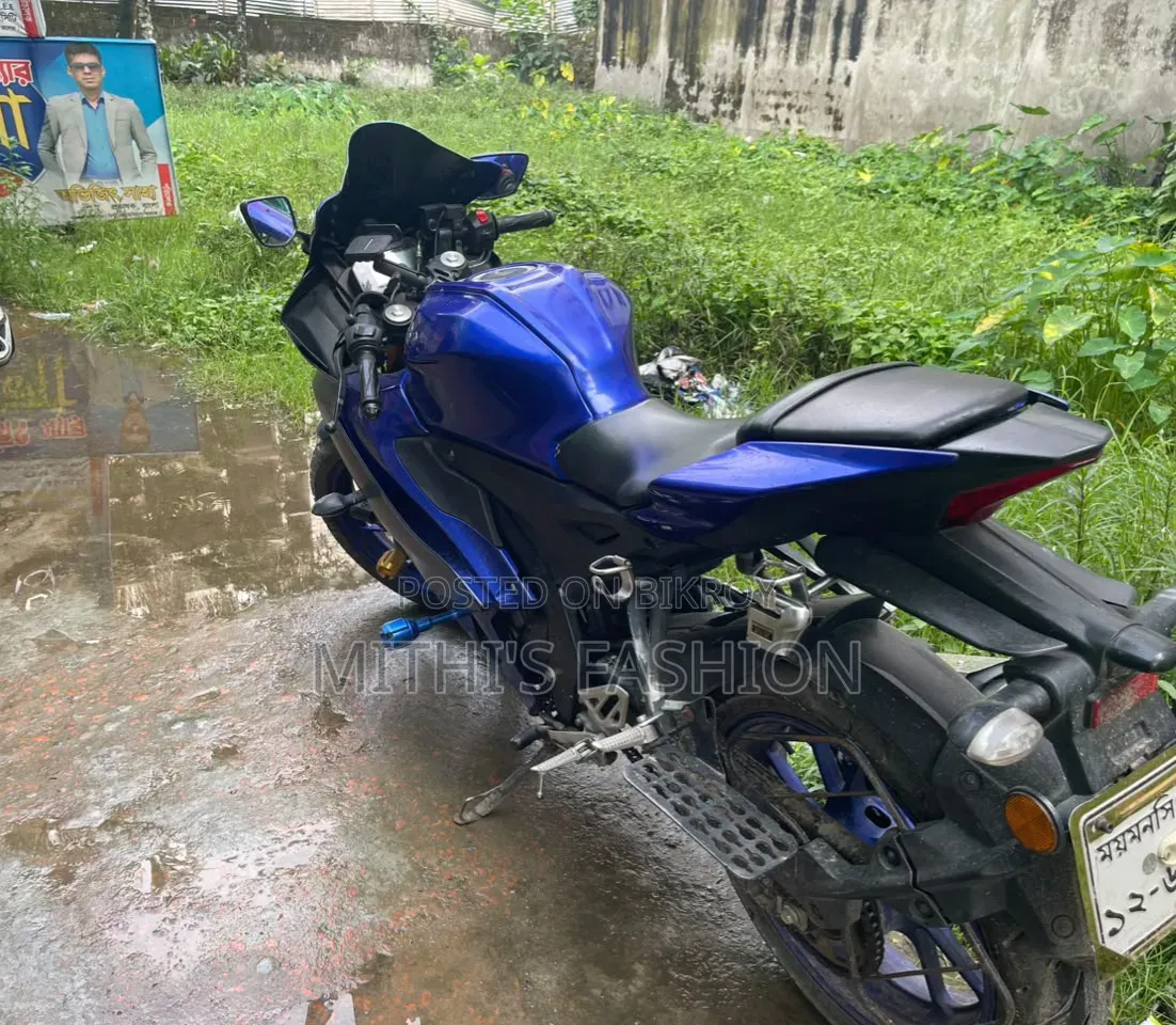 Yamaha R15M 2023 Blue