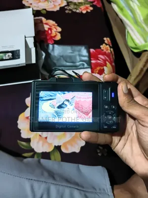 ক্যামেরা টি বিক্রি করা হবে একদম ফ্রেশ কন্ডিশন, কোনো দাগ নেই