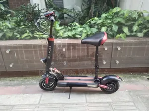 মিনি স্কুটি