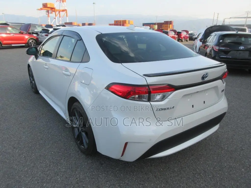 Toyota Corolla 2021 Pearl